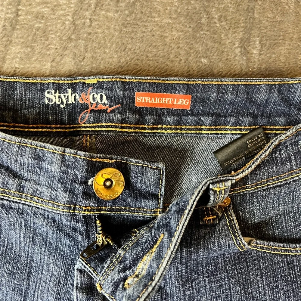 Style & Co. Jeans for Women Size 6 Straight Leg - Picture 2 of 11